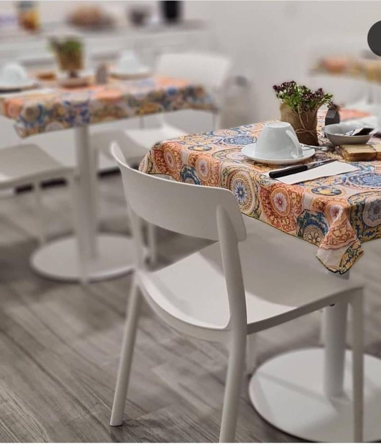 לינה וארוחת בוקר פלרמו La Casa Di Amalia מראה חיצוני תמונה